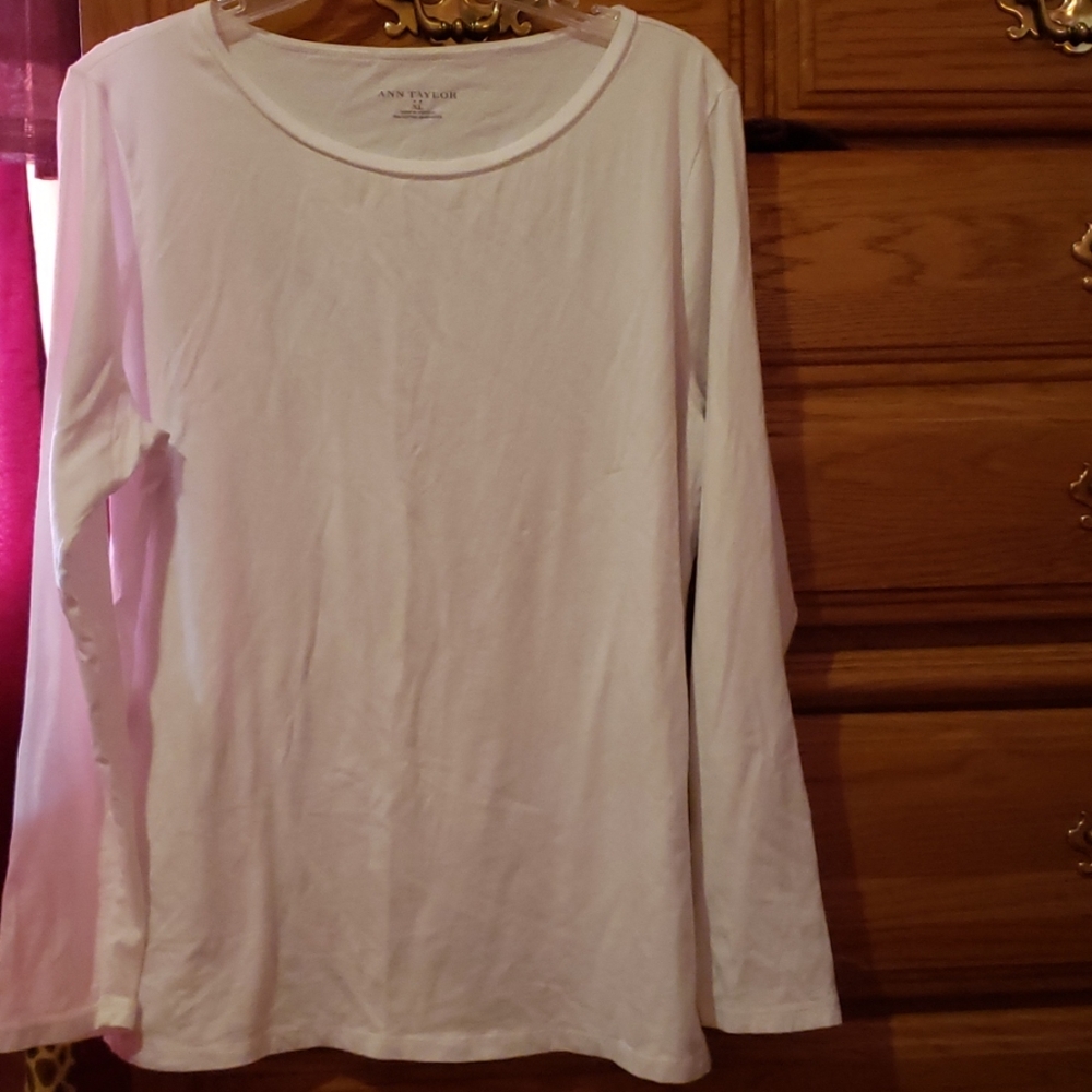 Long sleeve t-shirt